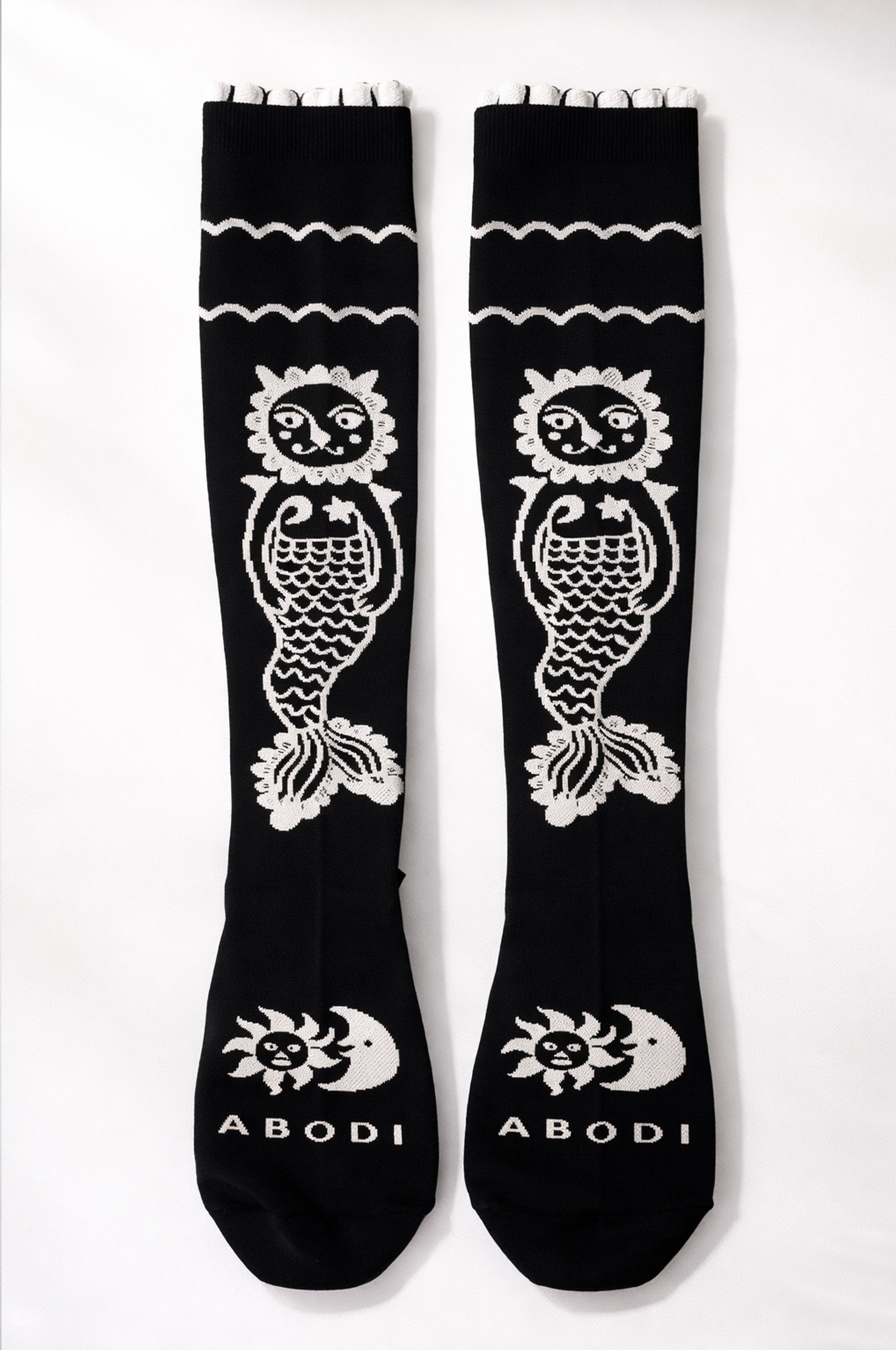 Mermaid cat scalloped socks